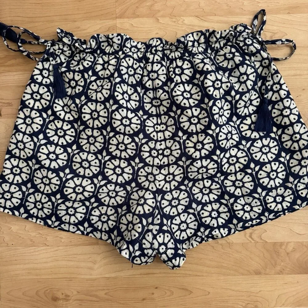 Roller Rabbit x Target Daisy Floral Side-Tie Beach Shorts Size Medium